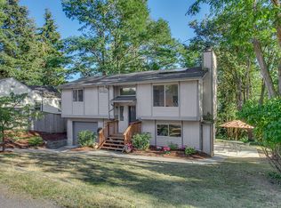 2001 NE 102nd St, Seattle, WA 98125