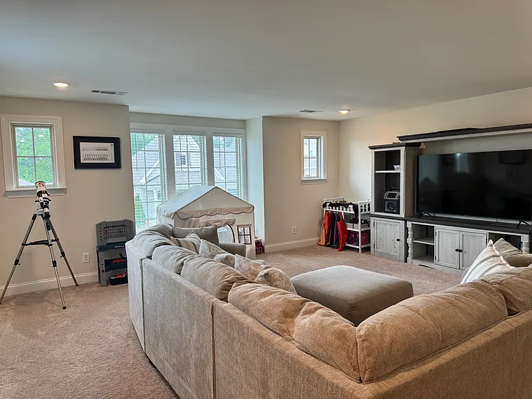 854 Clear Spring Dr — Photo 34