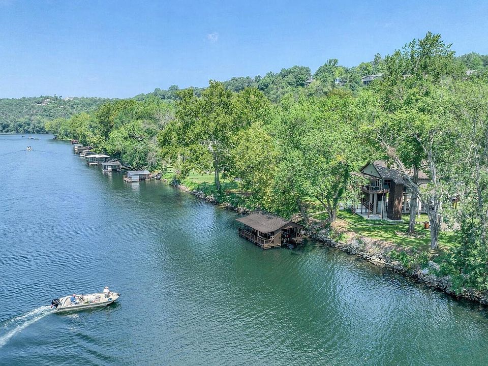 1st image of 806 Sunset Road