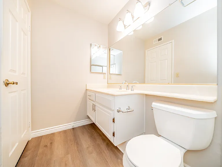 1229 Hibiscus St — Photo 40