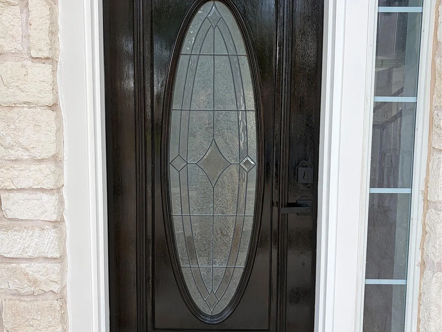 5 bed, 4.0 bath, 3589 sqft, $3,700 — Photo 2