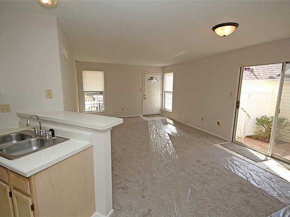5th image of 1217 Garden Village Dr