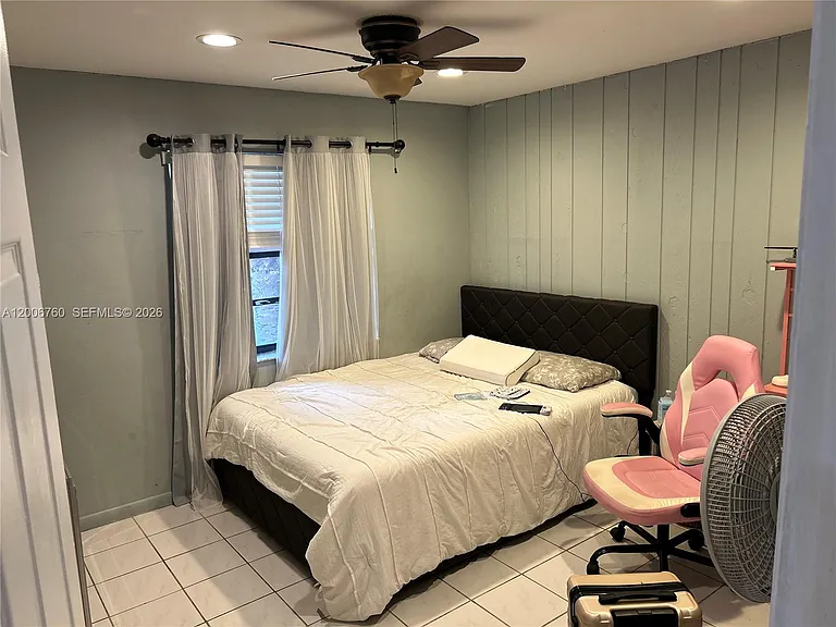 11781 NW 14th St — Photo 10