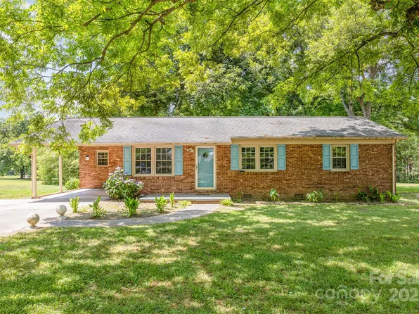 108 Pepper Dr, Kings Mountain, NC 28086