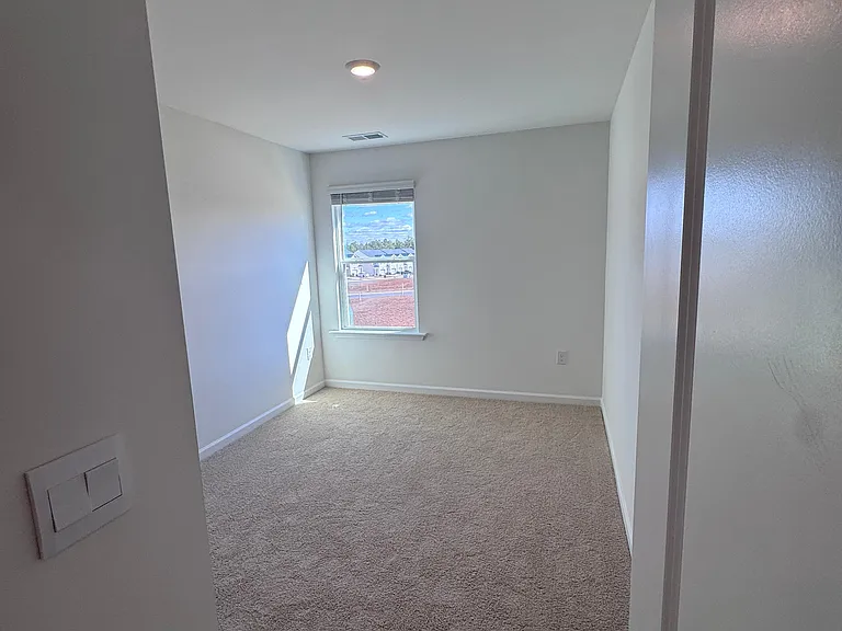 123 Starlight St — Photo 18
