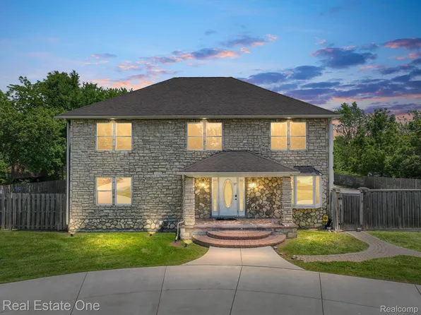 33585 W Jefferson Ave, Brownstown, MI 48173