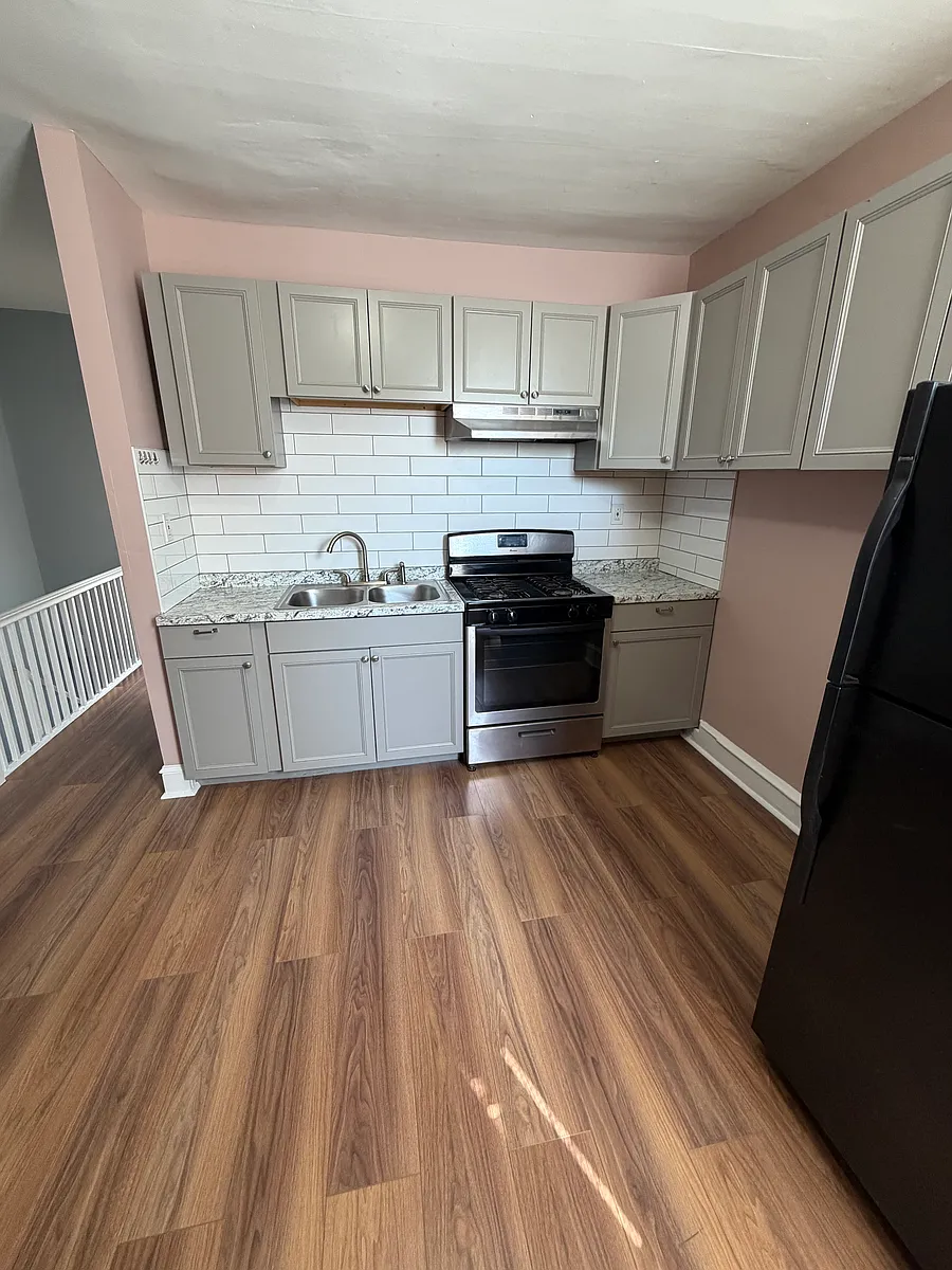 Building Photo - 4049 E Roosevelt Blvd #2