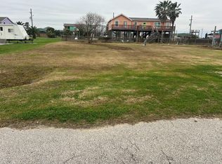 1977 Avenue E Point, Pt Bolivar, TX 77650