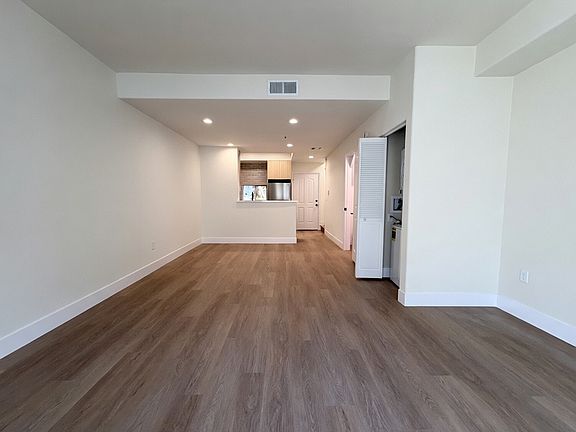 5th image of 4547 Murietta Ave APT 8