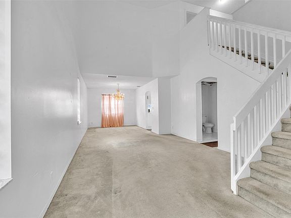 4th image of 6337 NW 39th Court