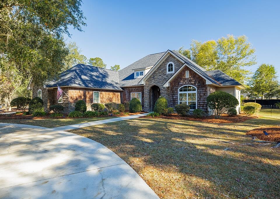 1st image of 4214 Oak Forest Dr