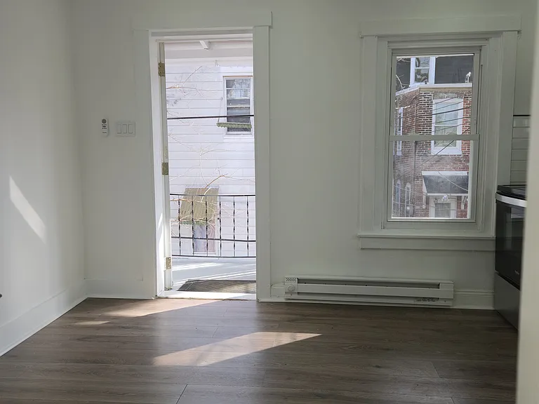 440 N 9th St #6 — Photo 3