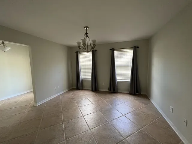 103 Middleburg Dr — Photo 8