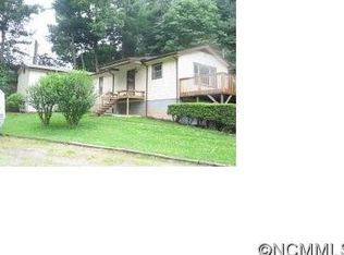 6 Greenbriar Ln, Candler, NC 28715