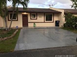 5701 SW 139th Pl, Miami, FL 33183