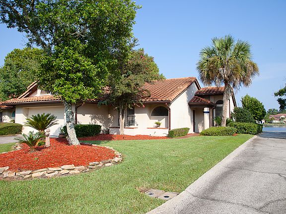 5th image of 8306 Barquero Ct N