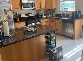 3647 Crosswater Ct, Woodbridge, VA 22192