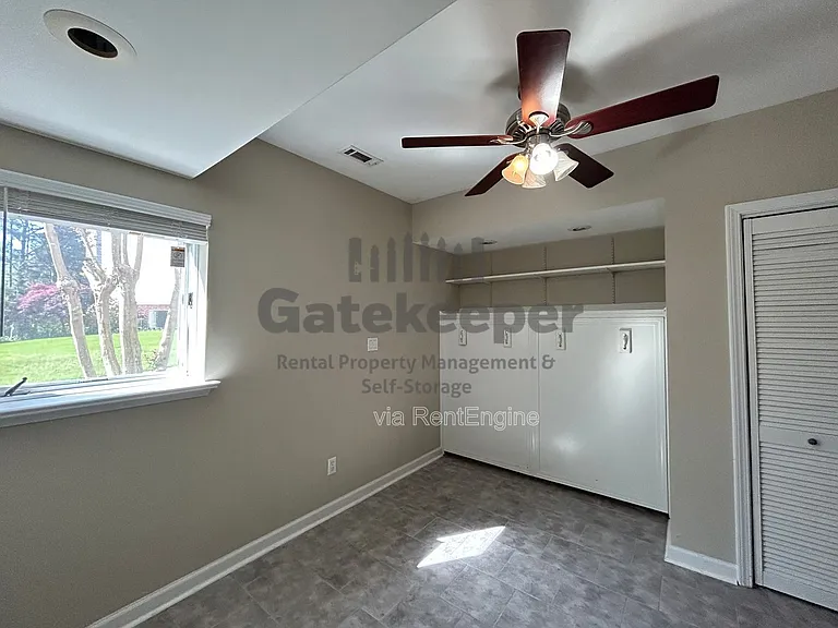 115 Hidden Lake Dr — Photo 45