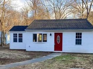 7 Arthur St, Seekonk, MA 02771