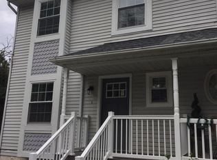 41 Church St, Alburtis, PA 18011