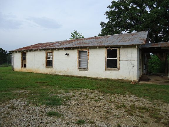 3rd image of 4106 Farm Road 3357