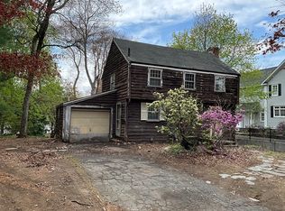 9 Larch Rd, Wellesley, MA 02482