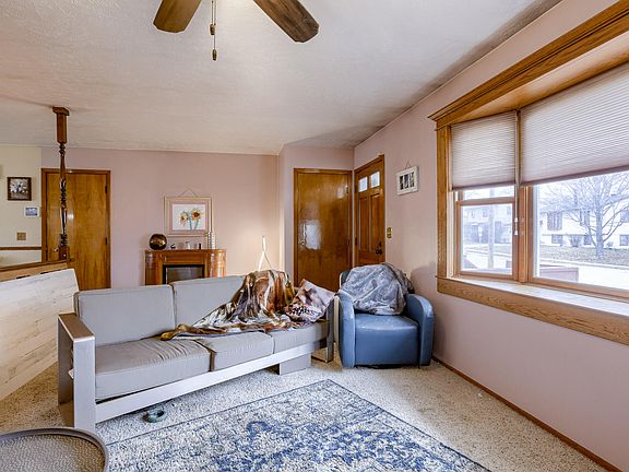 5th image of 75 Wenwood Cir