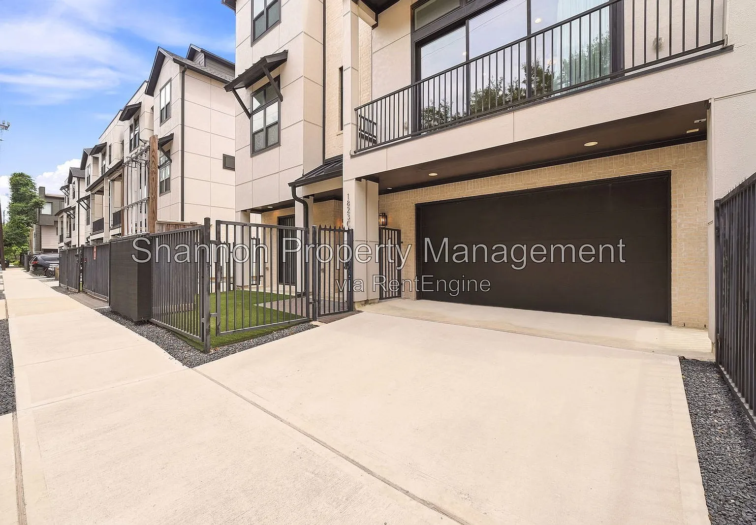 3 bed, 3.5 bath, 2381 sqft, $4,300 — Photo 3