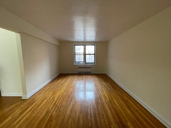 8710 37th Ave APT 203