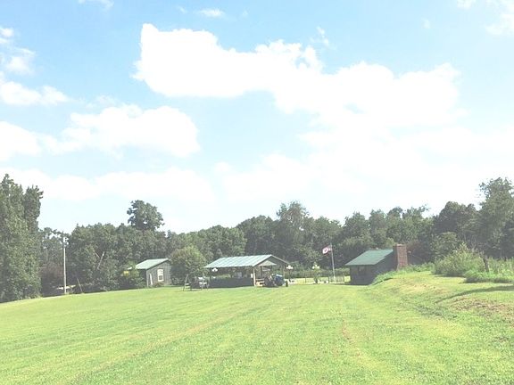 REC AREA AT END OF CLEARING