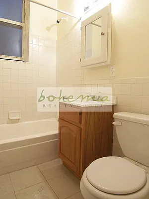 Rented by Bohemia Realty Group | media 12