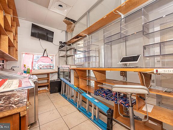 3rd image of 3126 W North Ave