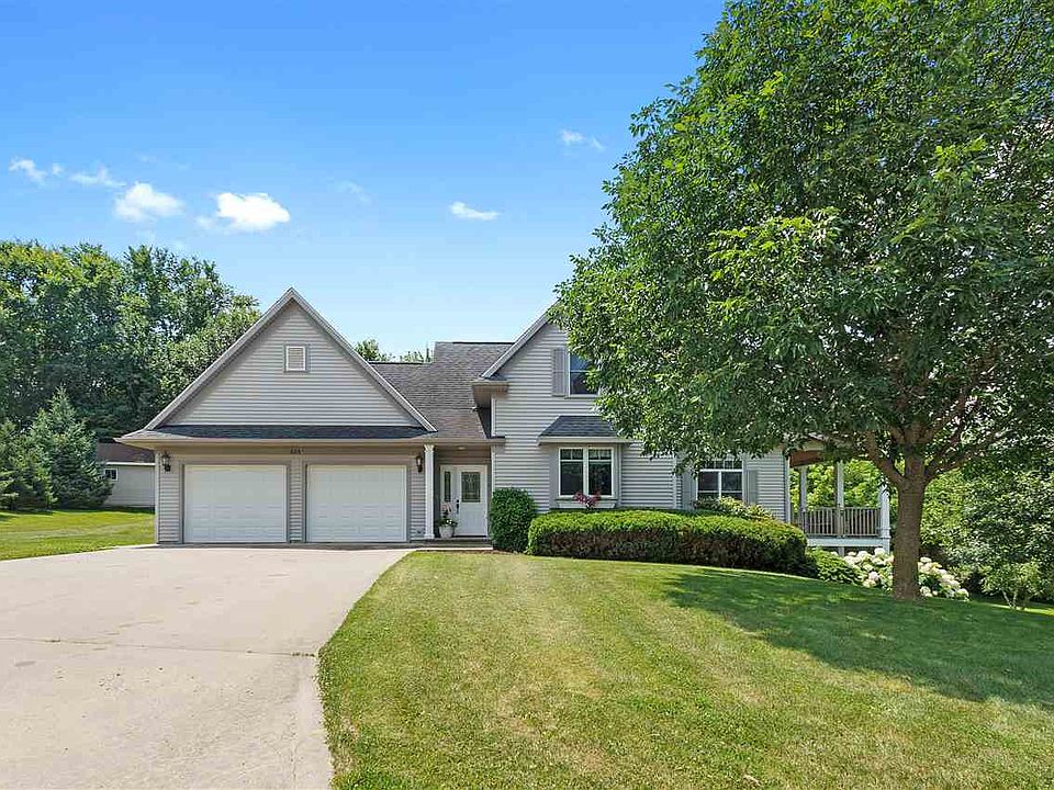 1st image of 605 Brown Deer Ct
