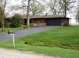12708 Ellen Dr, Genoa, IL 60135