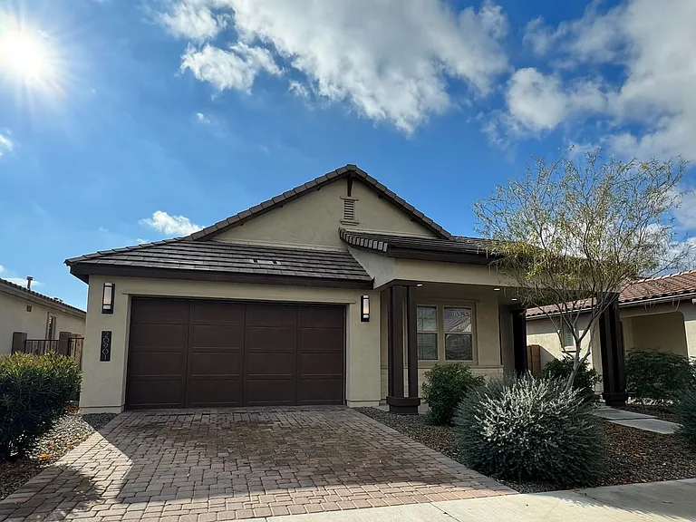20901 E Macaw Dr — Photo 1