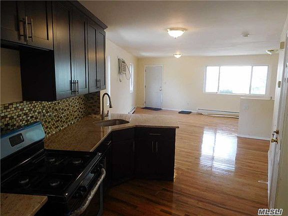 5th image of 18919 Pineville Ln