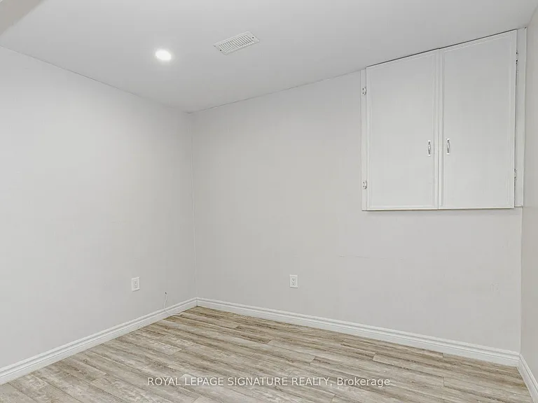 101 Hullrick Dr #BASMENT — Photo 11