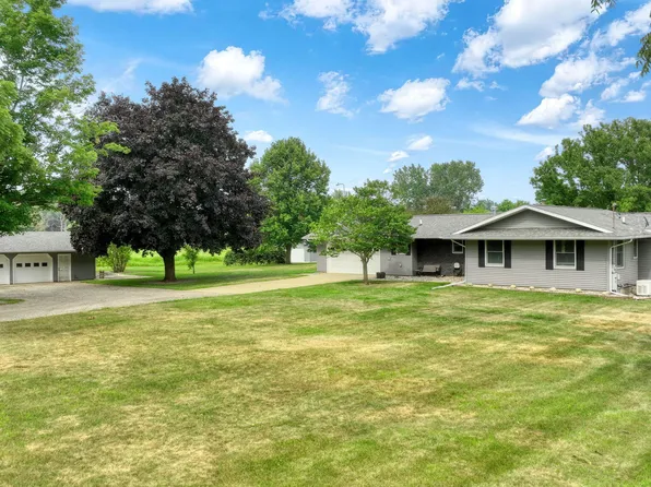 755 S Smith Rd, Eaton Rapids, MI 48827
