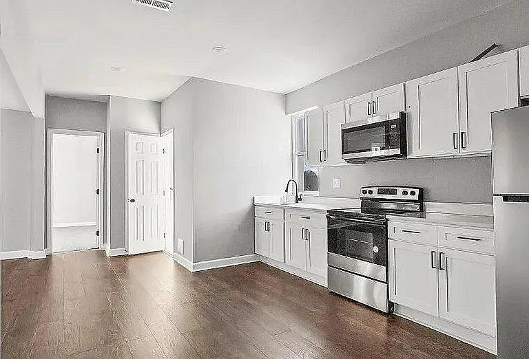 2301 Whittier Ave #2 — Photo 7