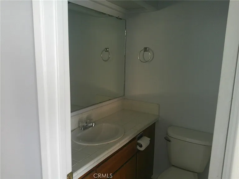 5237 Bushnell Ave — Photo 12