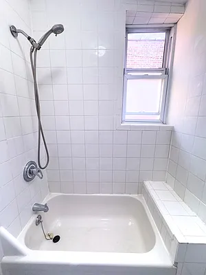 Rented by Nikia Vankeuren, LREB | media 9