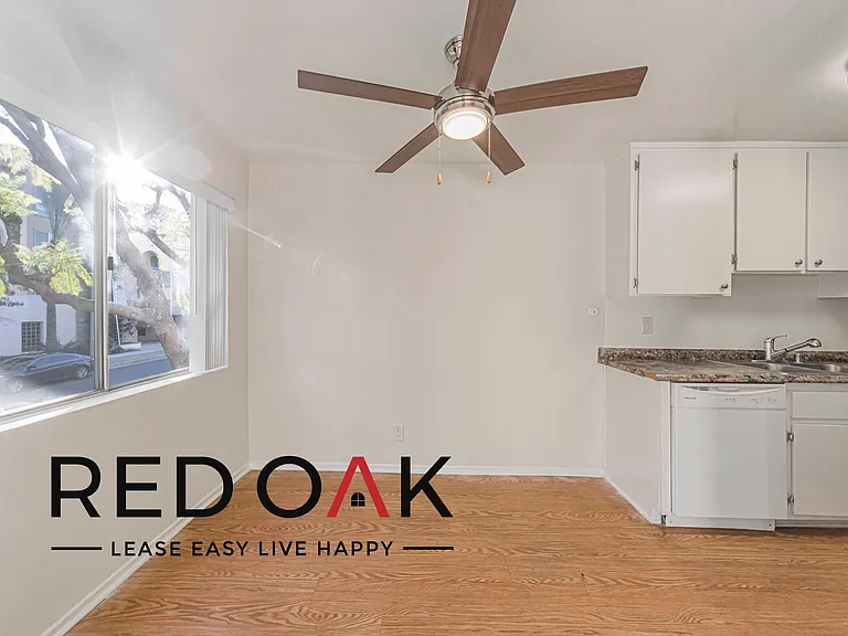5204 Yarmouth Avenue — Photo 14