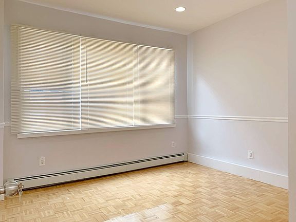 5th image of 115 Bay 7th St Floor 1