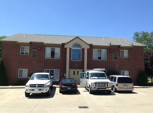 212 North Ave APT 2B, Mount Clemens, MI 48043