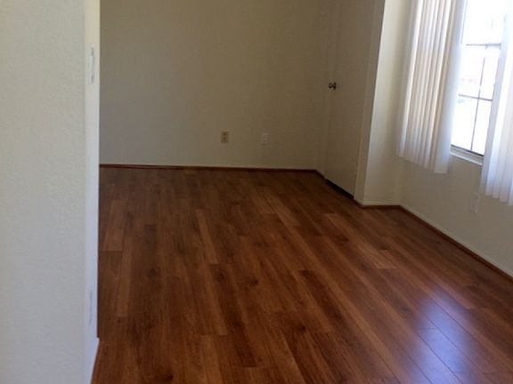 4th image of 1505 Amherst Ave #4
