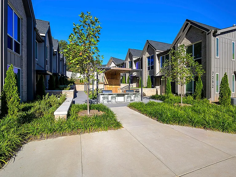Wayfern Apartments — Photo 41