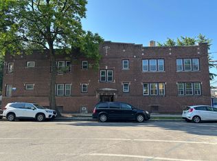 3943 W Wellington Ave #1W, Chicago, IL 60618