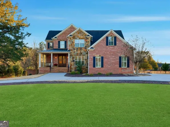 18 Starlight Dr NW, Cartersville, GA 30121