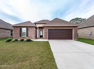 105 Tenor St, Youngsville, LA 70592