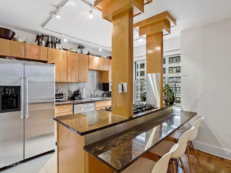 1st image of 360 E 72nd St APT A1110